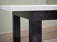 tavolo in offerta outlet allungabile in legno e crash bambu in offerta convenienza con piano tavolo in decorock white