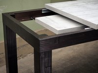 tavolo in offerta outlet allungabile in legno e crash bambu in offerta convenienza con piano tavolo in decorock white