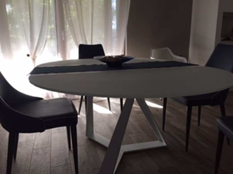 Tavolo in vetro rotondo Millenium tondo allungabile Bontempi casa in ... Tavolo in vetro rotondo Millenium tondo allungabile Bontempi casa in ...