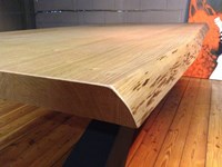 Tavolo Living in legno rovere di Riflessi scontato del 30%