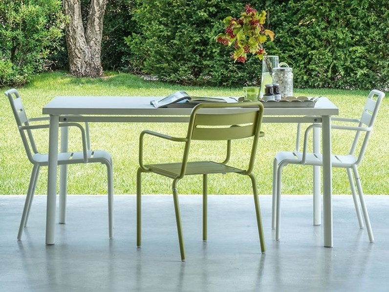 Set Da Pranzo Rettangolare 180x90 Cm Arnaiz E 4 Sedie Con Braccioli In Legno Stile Lali