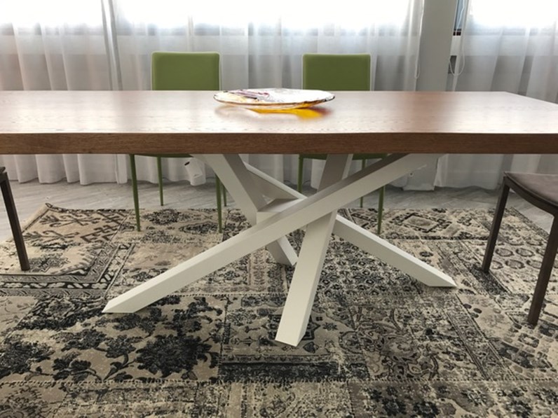 Riflessi Tavolo Shangai 200x100 allungabile scontato del -41 % Riflessi Tavolo Shangai 200x100 allungabile scontato del -41 %